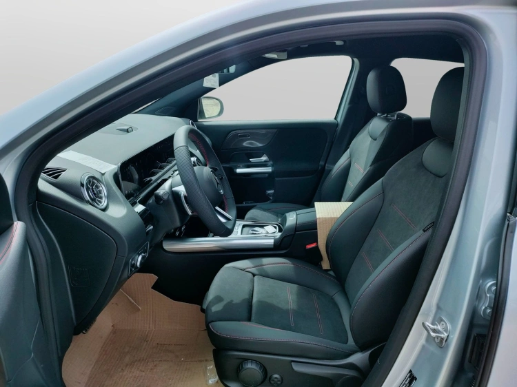 9 - Mercedes-Benz GLA 200 d automatic