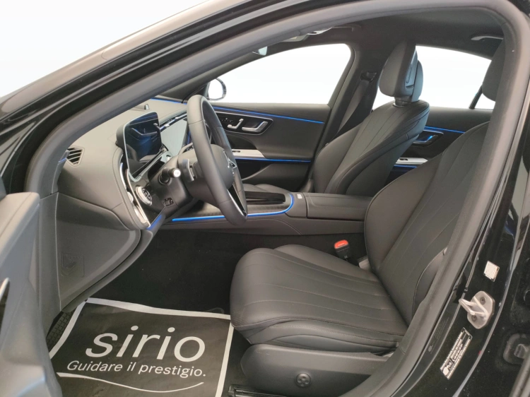 14 - Mercedes-Benz CLASSE E 220 d 4MATIC