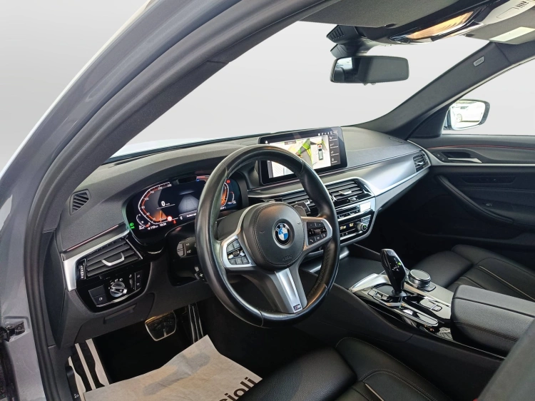 7 - BMW Serie 5 520d Touring mhev 48V xdrive Msport auto
