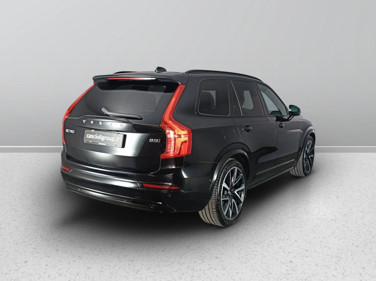 4 - Volvo XC90 XC90 2.0 b5 Plus Bright awd auto
