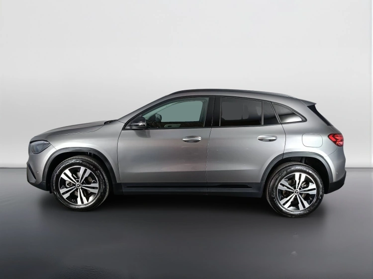 3 - Mercedes-Benz GLA 180 d Progressive Advanced Plus auto