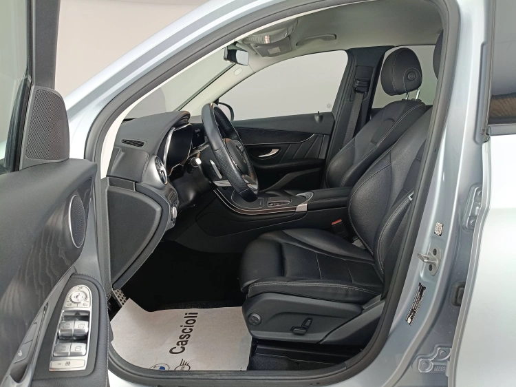 8 - Mercedes-Benz GLC 300 de phev (eq-power) Premium 4matic auto