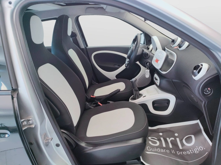 10 - smart forfour Forfour 1.0 Passion 71cv