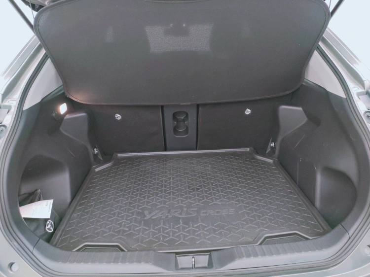 5 - Toyota Yaris Cross Yaris Cross 1.5h Lounge fwd 116cv e-cvt