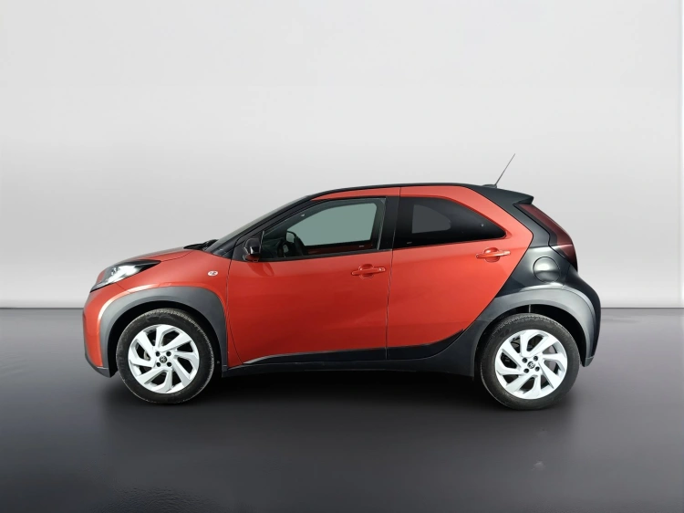 6 - Toyota Aygo X Aygo X 1.0 Trend 72cv