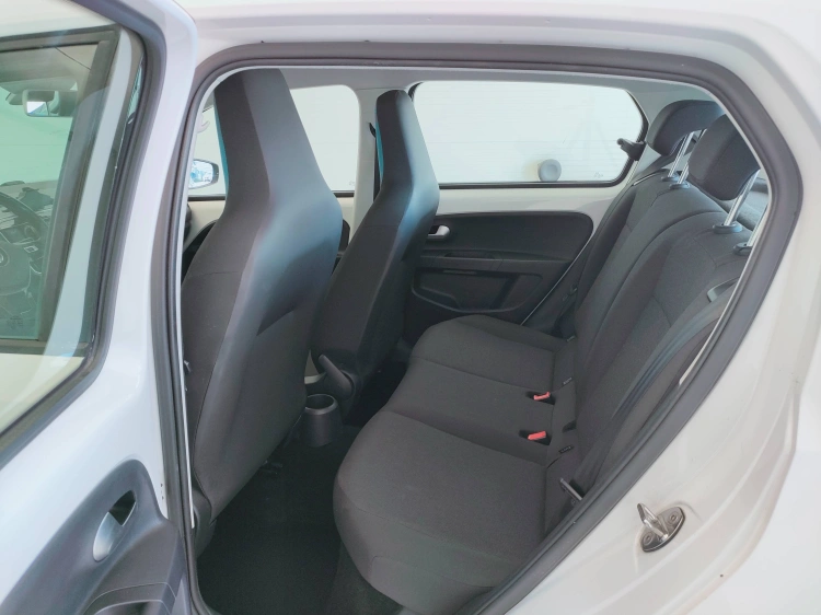 15 - Volkswagen up! up! 5p 1.0 Move up! 60cv