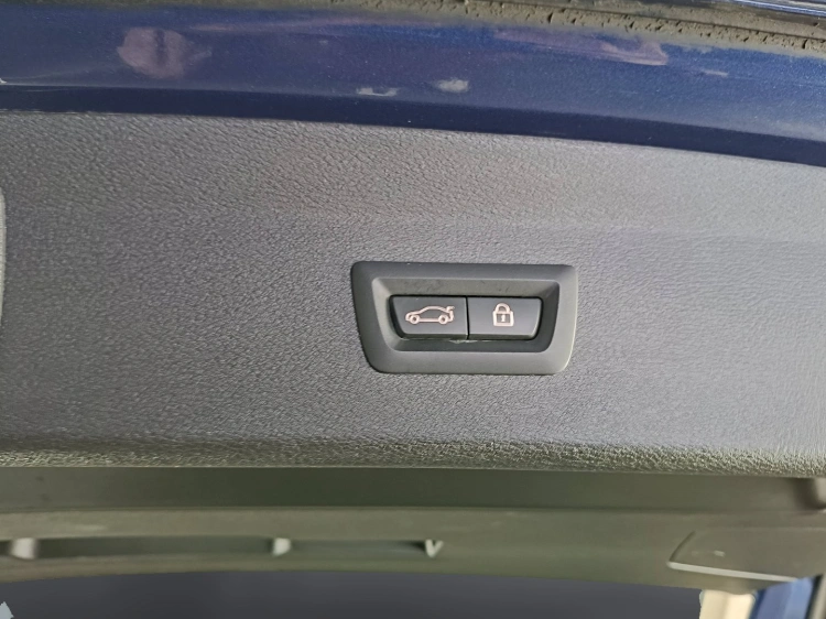 15 - BMW X1 X1 sdrive18d xLine Plus auto