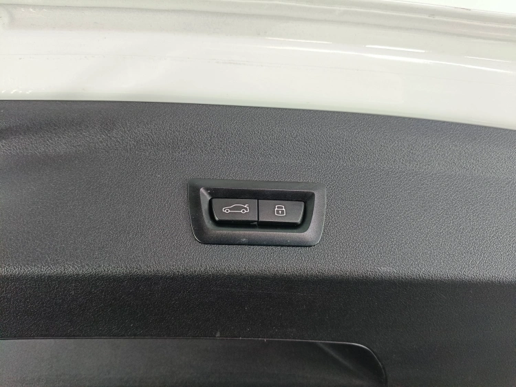 15 - BMW Serie 1 118d Msport auto