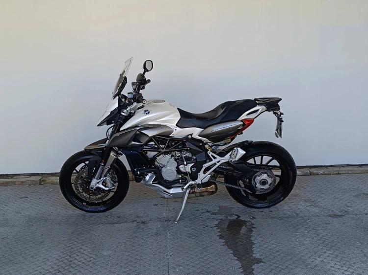 4 - Mv agusta Stradale Stradale 800 Abs