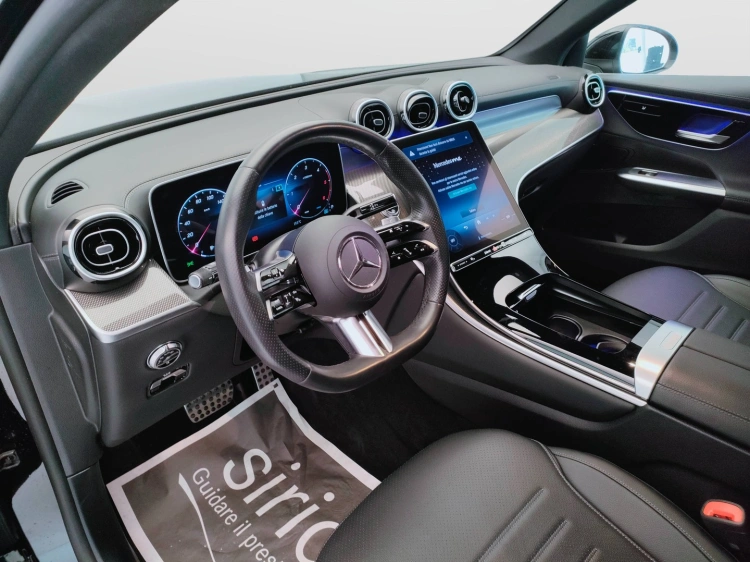 17 - Mercedes-Benz GLC 220 d AMG Line Advanced 4matic auto