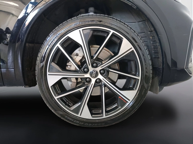 23 - Audi Q5 Q5 Sportback 40 2.0 tdi mhev 12V Identity Black quattro s-tr
