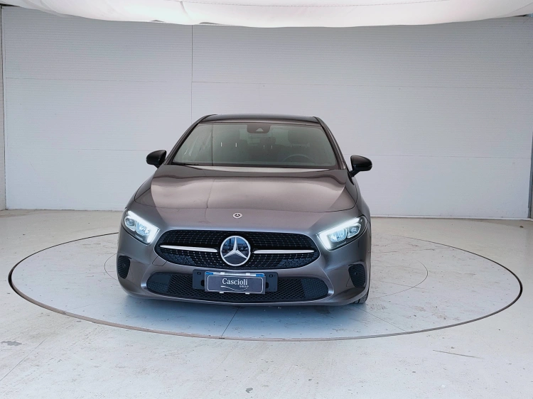 2 - Mercedes-Benz Classe A 180 d Sport auto
