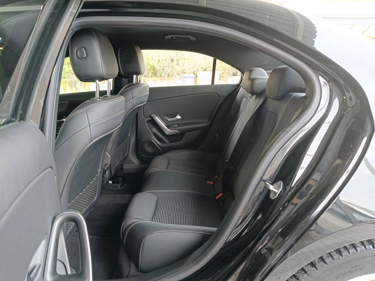 9 - Mercedes-Benz Classe A 180 d Sport auto