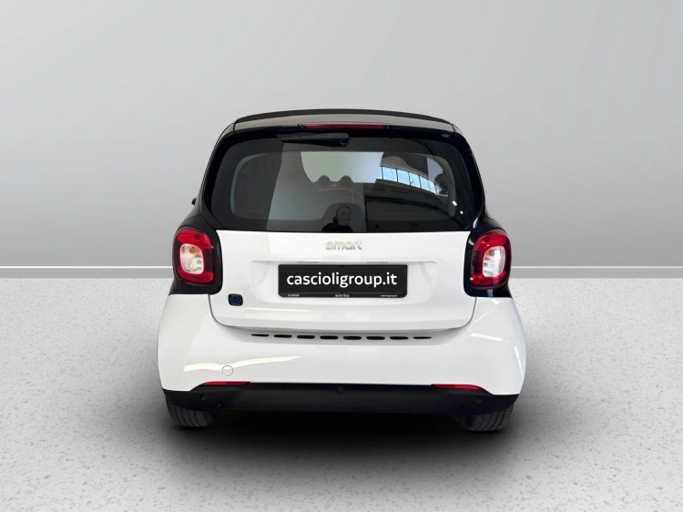 4 - smart fortwo Fortwo eq Passion 4,6kW