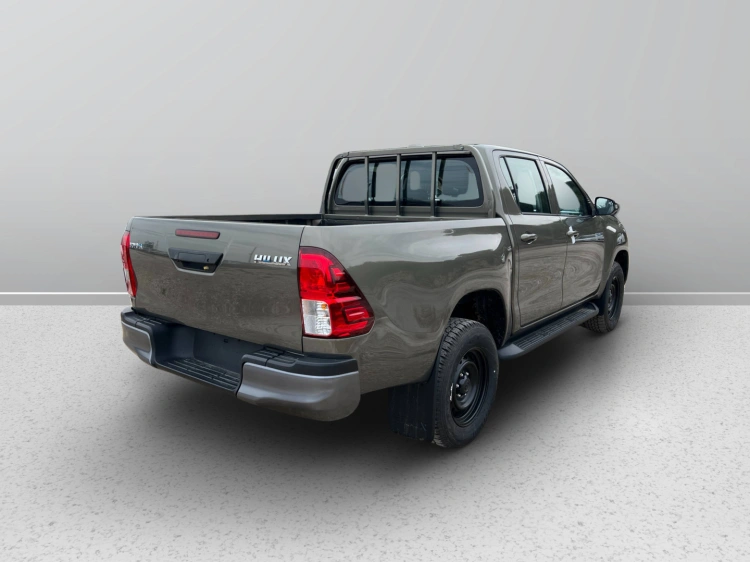 5 - Toyota Professional Hilux HILUX 2.4D A DC 4WD CMF MY24