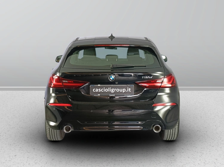 4 - BMW Serie 1 118d Business Advantage auto