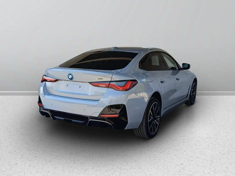 5 - BMW i4 BMW i4 xDrive40 MSport Edition