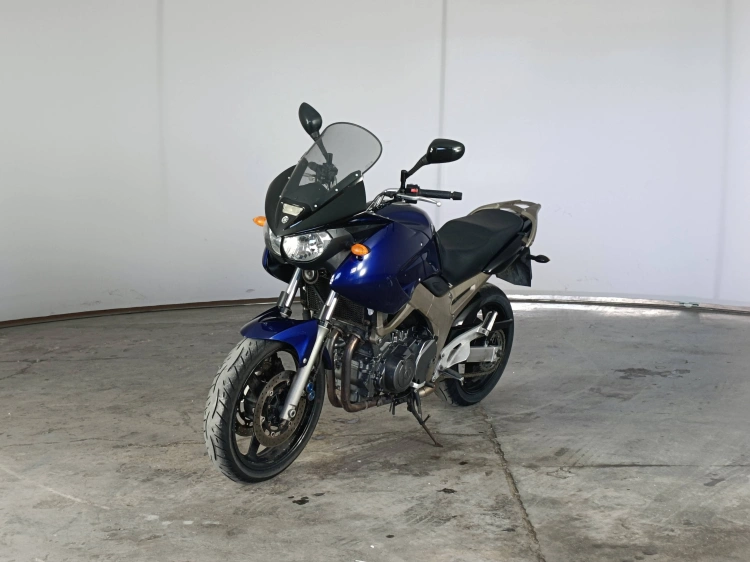 4 - Yamaha TDM TDM 900