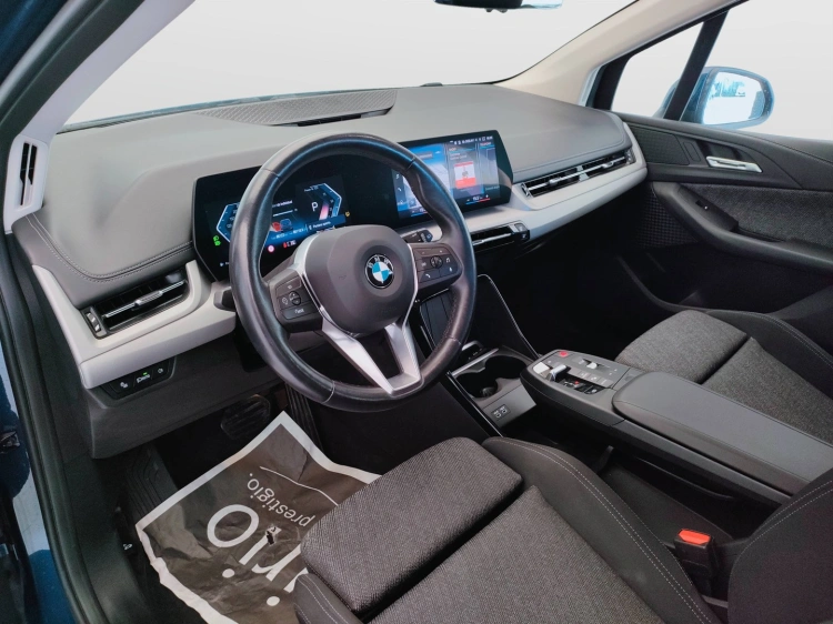 16 - BMW Serie 2 218d Active Tourer auto