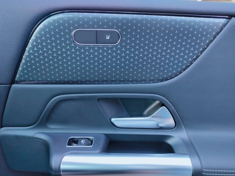 11 - Mercedes-Benz Classe B 180 d