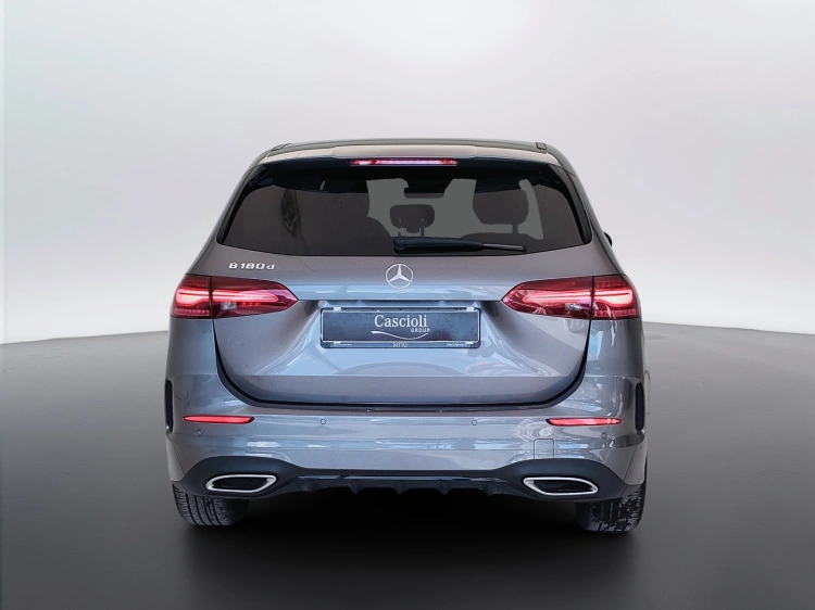 4 - Mercedes-Benz Classe B 180 d AMG Line Advanced Plus auto