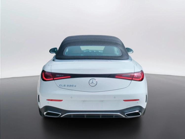 4 - Mercedes-Benz CLE 220 d Cabrio