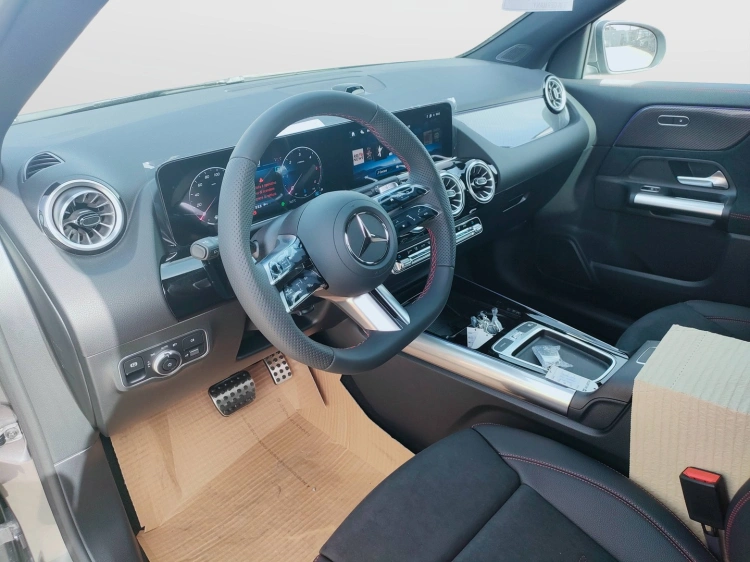 9 - Mercedes-Benz GLA 200 d automatic