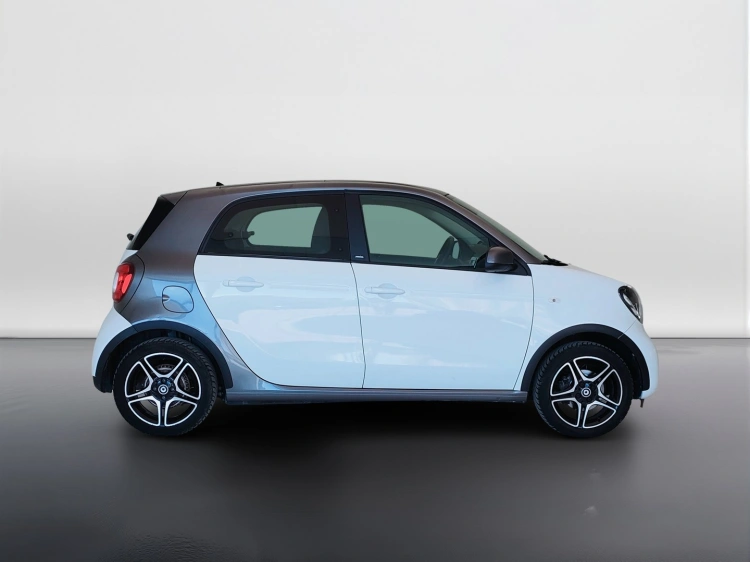 4 - smart forfour Forfour 1.0 Passion 71cv twinamic my18