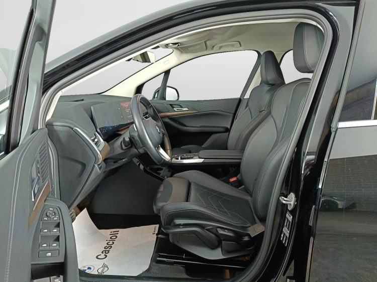 8 - BMW Serie 2 216i Active Tourer