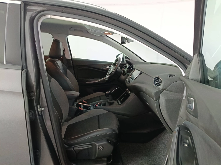 11 - Opel Grandland X 