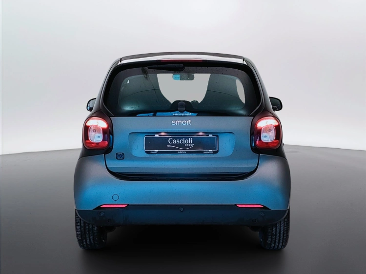 5 - smart fortwo Fortwo eq Passion 4,6kW