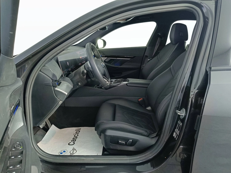8 - BMW Serie 5 520d 48V sdrive MSport auto