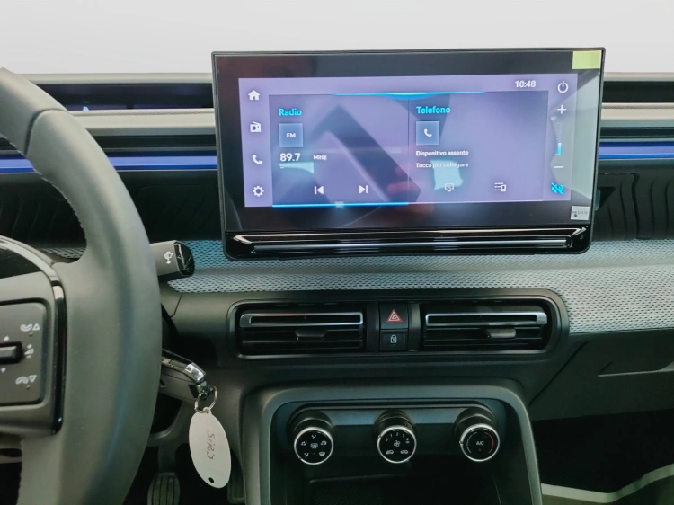 16 - Citroen C3 C3 1.2 turbo Plus 100cv s&s