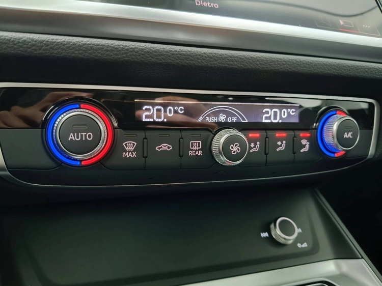 16 - Audi Q3 Q3 35 1.5 tfsi Business s-tronic