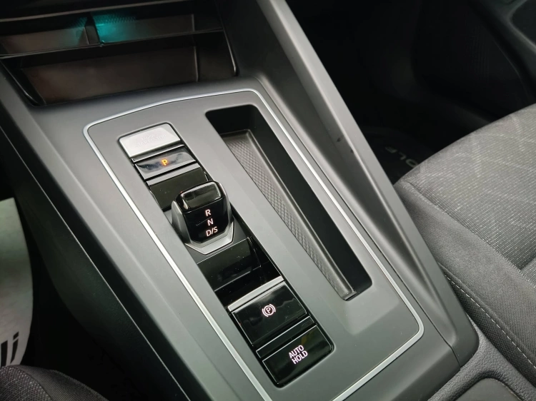 16 - Volkswagen Golf Golf 2.0 tdi Life 115cv dsg