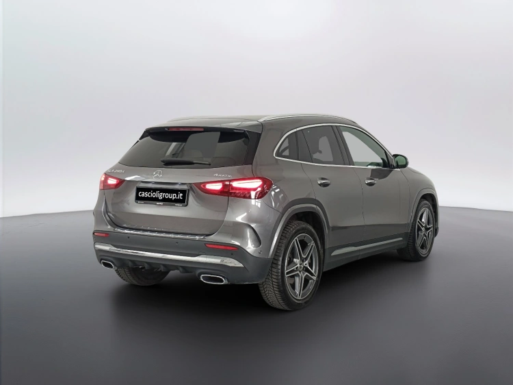 4 - Mercedes-Benz GLA 200 d AMG Line Premium 4matic auto