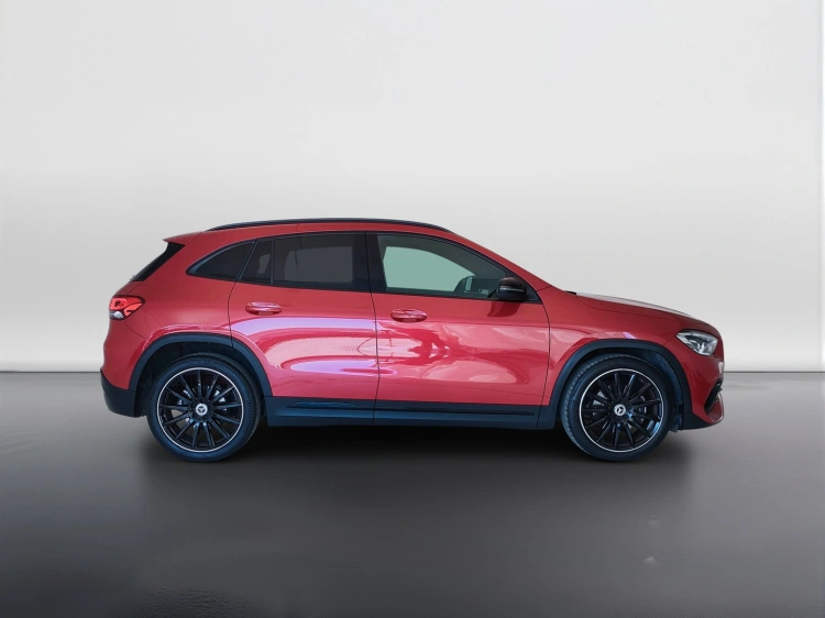 4 - Mercedes-Benz GLA 200 d Premium auto
