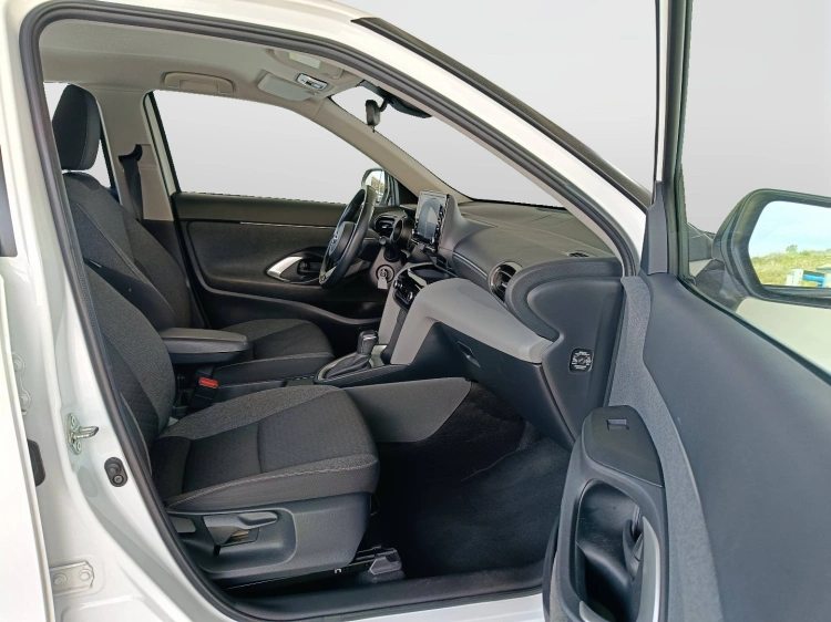 11 - Toyota Yaris Cross Yaris Cross 1.5h Active fwd 116cv e-cvt