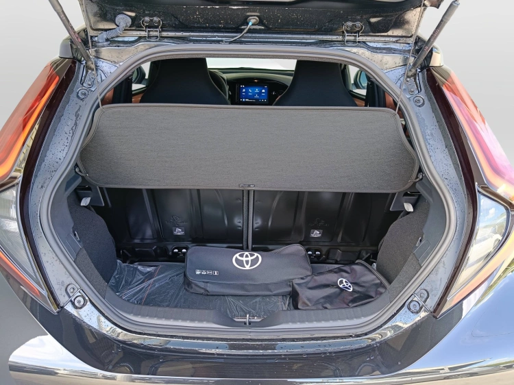 18 - Toyota Aygo X AYGO X HEV  ICON MC26