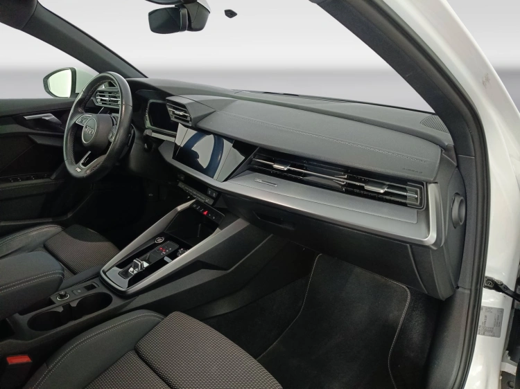 10 - Audi A3 A3 Sportback 35 2.0 tdi S line Edition s-tronic