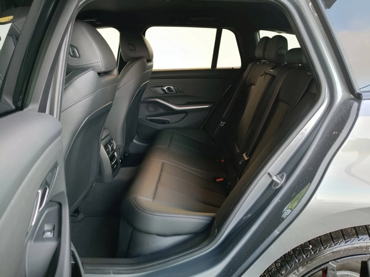 9 - BMW Serie 3 BMW 320d xDrive Touring