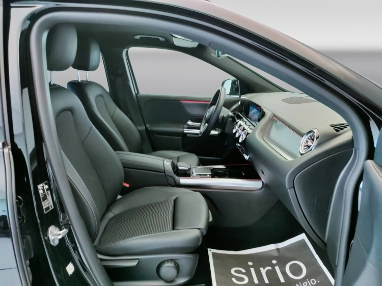 13 - Mercedes-Benz GLA 200 d Sport Plus 4matic auto