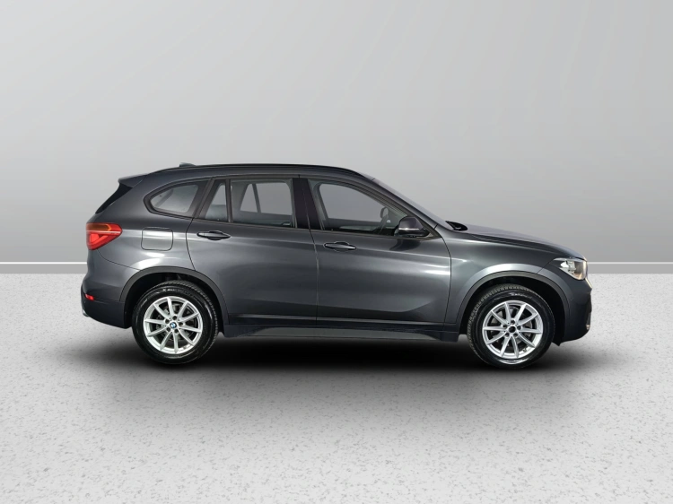 6 - BMW X1 X1 sdrive18d Advantage auto