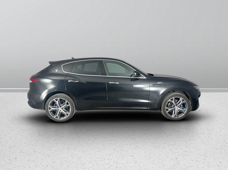 3 - Maserati Levante Maserati Levante2.0 mhev executive 330cv auto