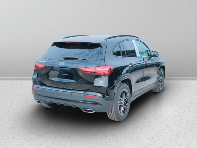 5 - Mercedes-Benz GLA 200 d automatic