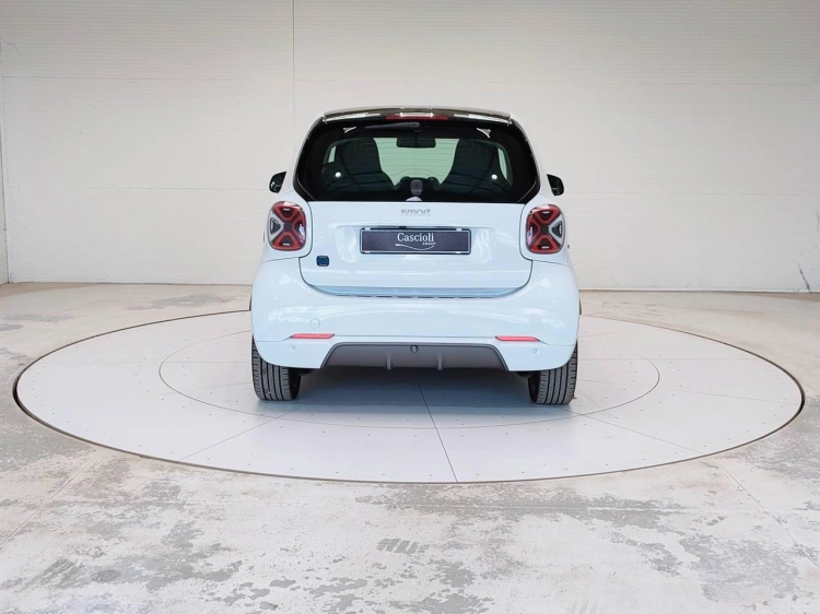 4 - smart fortwo Fortwo eq Prime 22kW