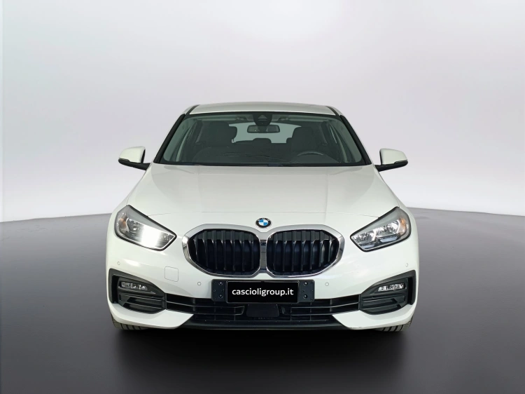 2 - BMW Serie 1 118d 5 Porte
