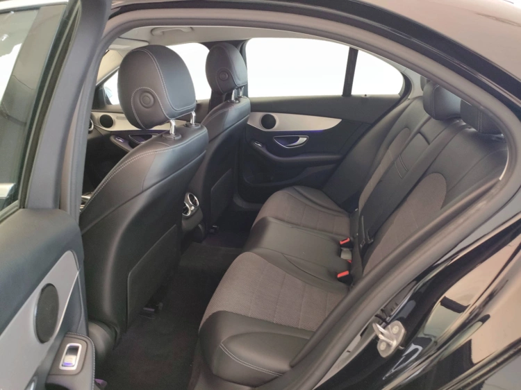 11 - Mercedes-Benz Classe C 220 d Premium auto