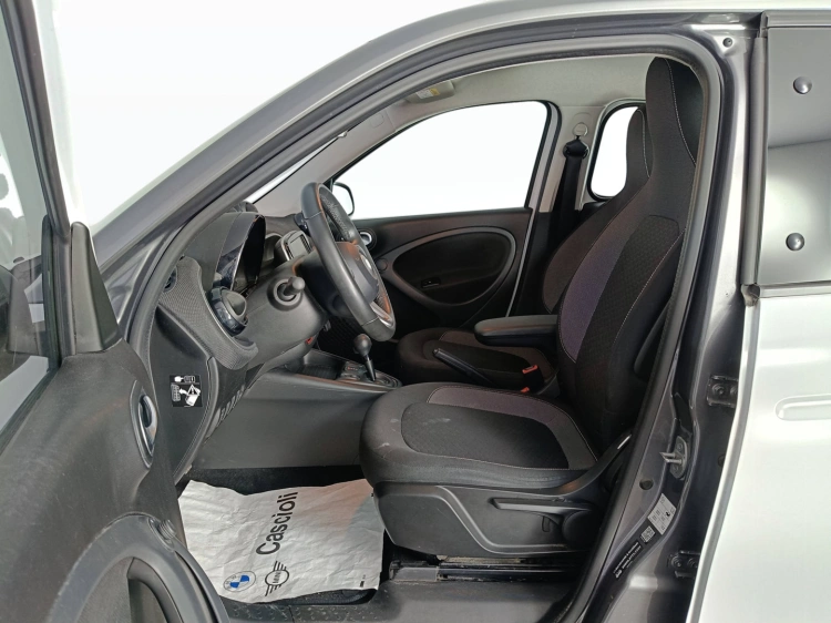 9 - smart forfour Forfour eq Passion 22kW