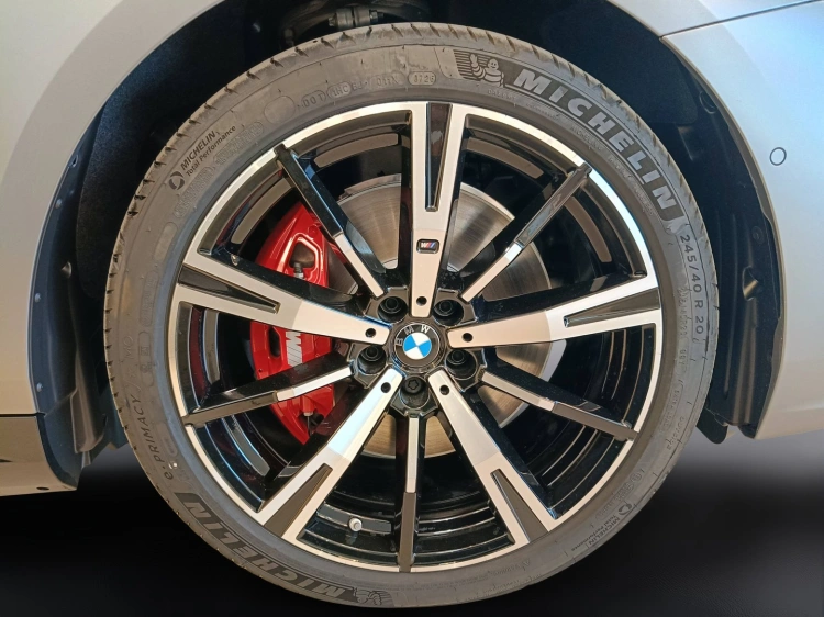 5 - BMW i5 BMW i5 xDrive40 Berlina